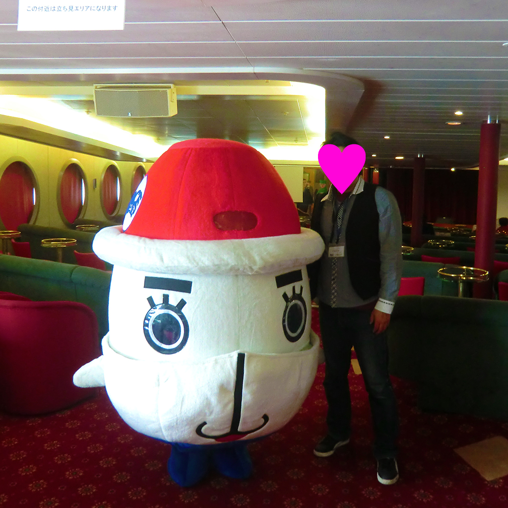 ピースボートの中